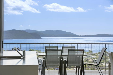 Whitsunday Views - Airlie Beach - Australian Directory 1