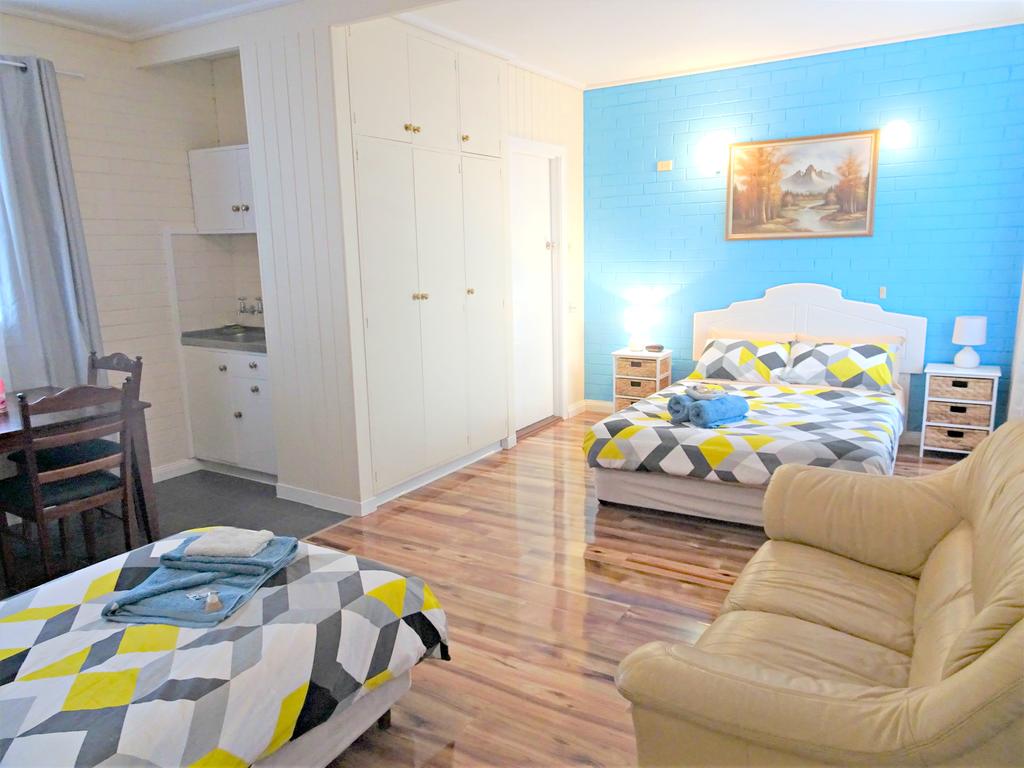 Whyalla Dc SA Australian Directory