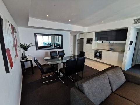 Widest Ocean View And Balcony Luxury Apt - Australian Directory 0