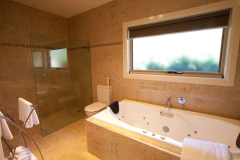 Wild Cattle Creek Estate - Australian Directory 3