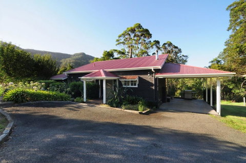 Willabrook Retreat - Rest Cottage - Spoil Yourself! - Australian Directory 3
