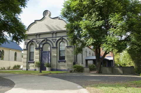 Willowgate Hall Luxury Hosted B&B - Australian Directory 0