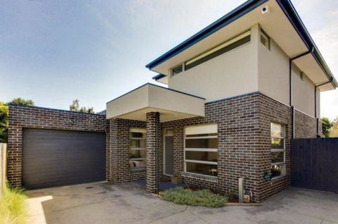 Windella Escape - Australian Directory 0