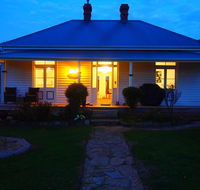 Windsor Cottage - Australian Directory