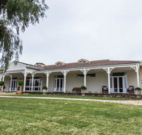 Winniston Lodge Luxury Accommodation - Australian Directory
