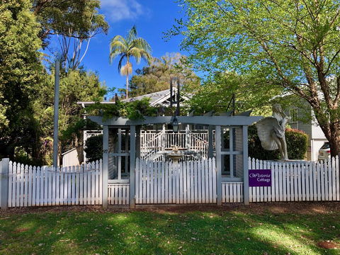 Wisteria Cottage 95 Main Western Road - Australian Directory 0