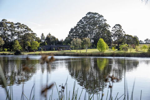 Wombat Edge - Australian Directory 2