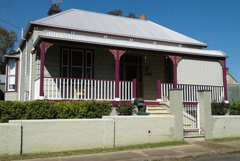 Wombermere - Australian Directory 0