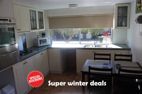 Wonky Stables Holiday Park - Australian Directory 0