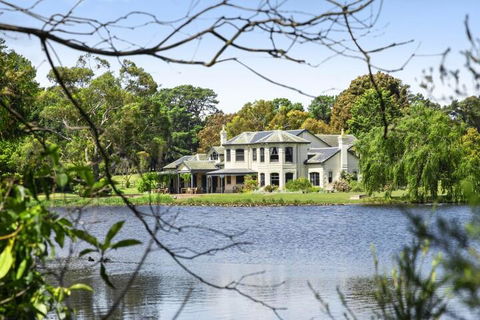 Woodman Estate - Australian Directory 0