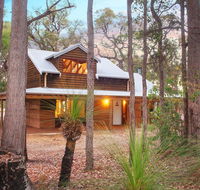 Woodstone Kookaburra Cottage - Australian Directory