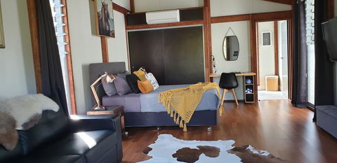 Woodwark Bay Retreat Airlie Beach - Australian Directory 0