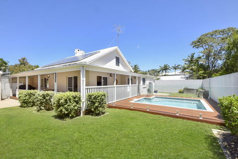 Wyuna Drive - Australian Directory 1