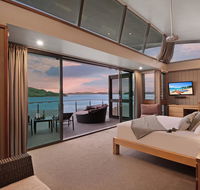 Yacht Club Villa 33 - Serenity - 4 Bedroom 4 Bathroom House Ocean Views 2 Buggies - Australian Directory