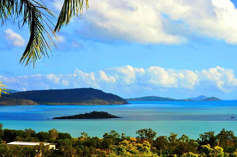 Yachtsmans Paradise, Whitsundays - Australian Directory 0