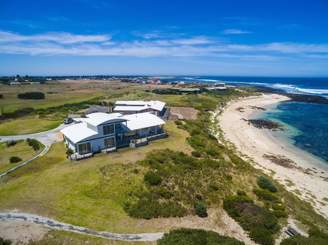 Wytonia Beachfront Accommodation - Australian Directory 0