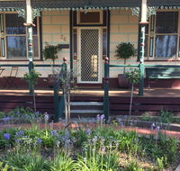 Yapera On Lucan - Australian Directory