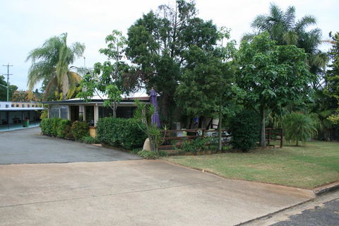 Yarraman Gardens Motel Queensland - Australian Directory 3