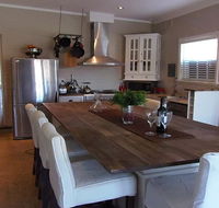 YSG The Edward Townhouse 155 - Steps To Town - Australian Directory