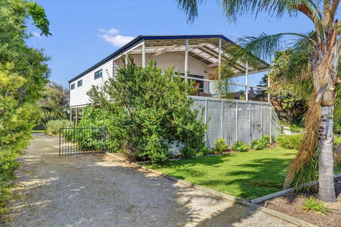 Zephyr Shores - Australian Directory 3