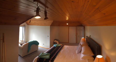 Rose Cottage Sisters Beach Accommodation - Australian Directory 2