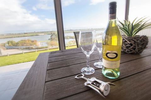 Serenity And Sweeping Murray River Views - Australian Directory 2