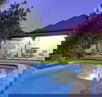 Pioneer Motel - Australian Directory