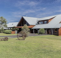 Spicers Peak Lodge - Australian Directory