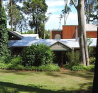 Clarendon Chalets - Australian Directory