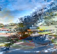 Commercial Golf Resort - Australian Directory