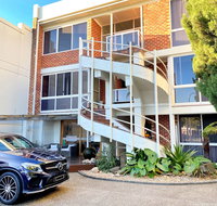 Bay Breeze Boutique Accommodation - Australian Directory