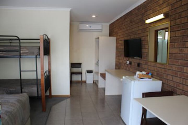 Bromley VIC Australian Directory
