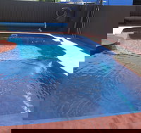 Saltbush Motor Inn - Australian Directory