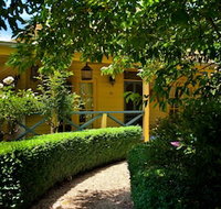 Lake Cottage - Australian Directory