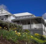 House on the Hill Bed  Breakfast - Australian Directory