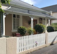 Arendon Cottage - Australian Directory