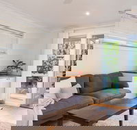 Surf Side Retreat - Australian Directory