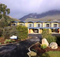 Five Clematis Views - Australian Directory