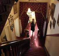 The Grand On Macfie - Australian Directory