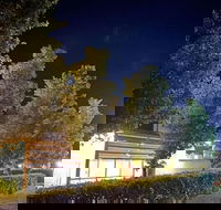 Country Gardens Motel - Australian Directory