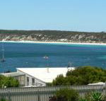 Fareview Beach House - Australian Directory
