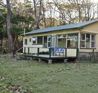 Pebbly Beach Shacks - Australian Directory