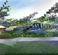 Canopy Chalet 10 - Australian Directory