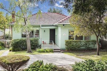 Laburnum VIC Australian Directory