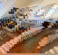 Courthouse Cottage - Australian Directory