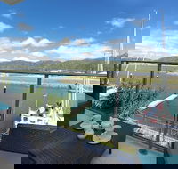 Blue on Blue Superior Studio Room 1221 - Australian Directory