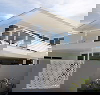 Paddle on Seven Mile Lennox Head - Australian Directory