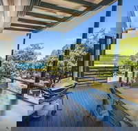 Sunset Cabins 1770 - Australian Directory