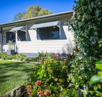Dell Lee Cottage - Australian Directory