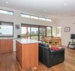 Karrak Reach Forest Retreat - Australian Directory